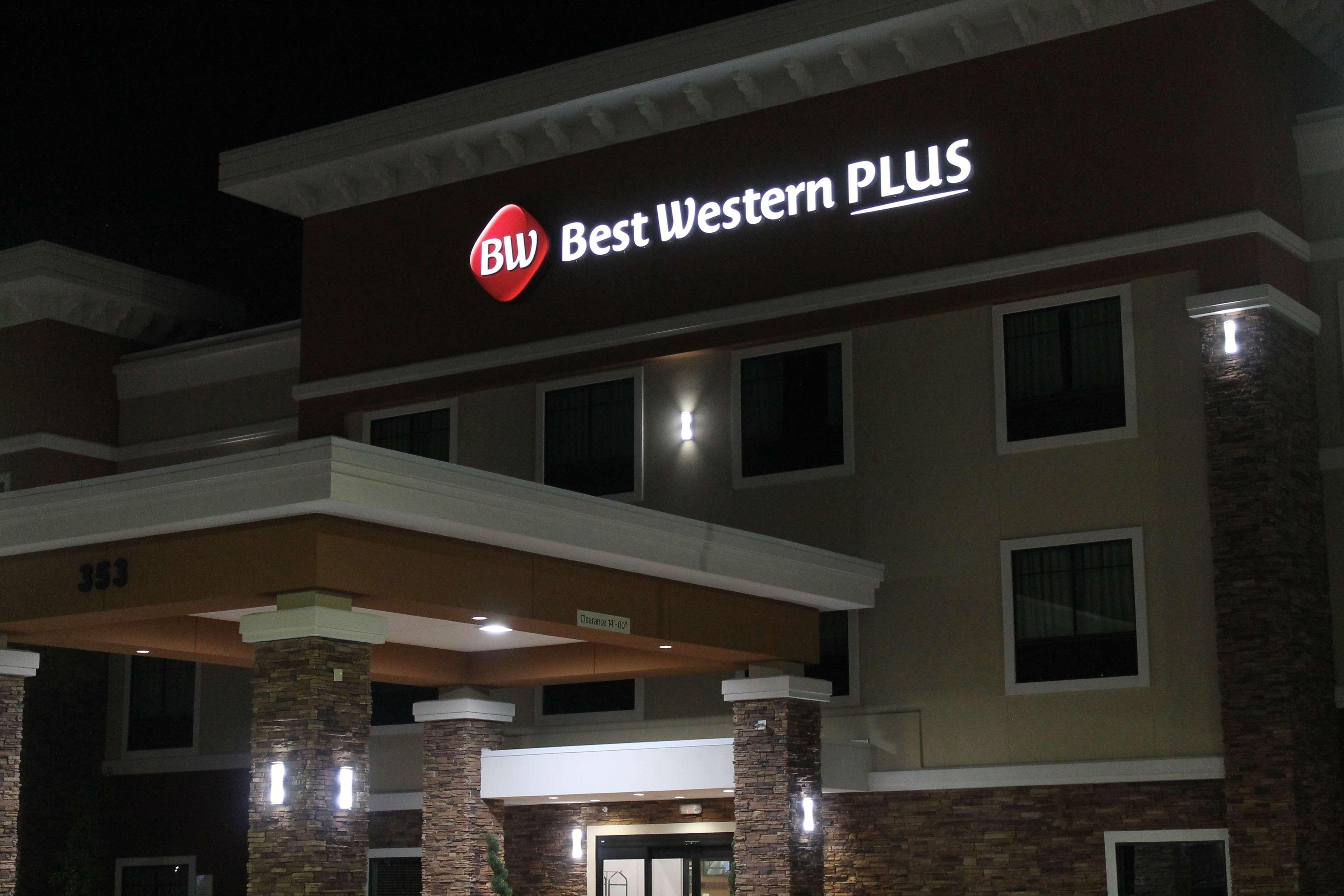 Best Western Plus Spring Inn&Suites Exterior foto